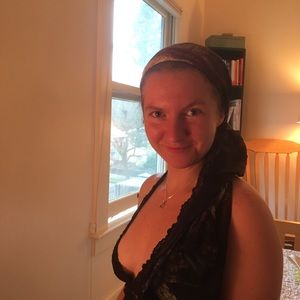 Meet your Posher, Amalia